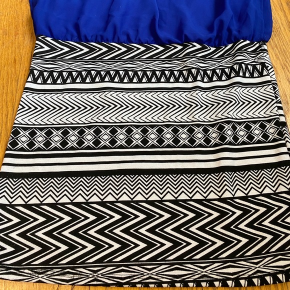 Super cute dress - Picture 3 of 3